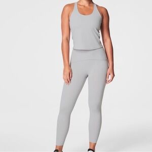 SPANX SET - Shelf Tank Bra and Booty Boost Leggings in Cloudy Grey